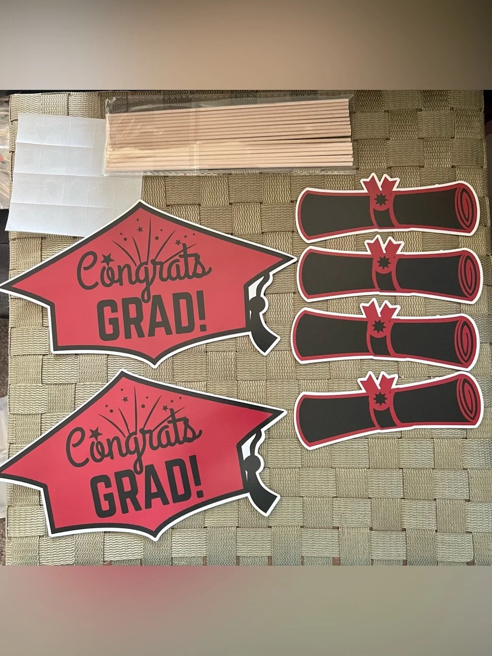 20 piece graduation table top decorations